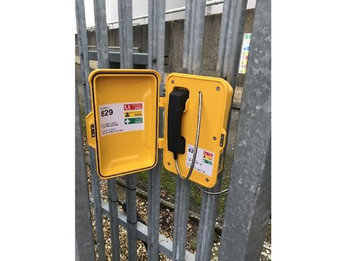 Neueste Unternehmensnachrichten über J&R Schwerlast-Telefone wurden in Cowes, Isle of Wight, im Vereinigten Königreich installiert.